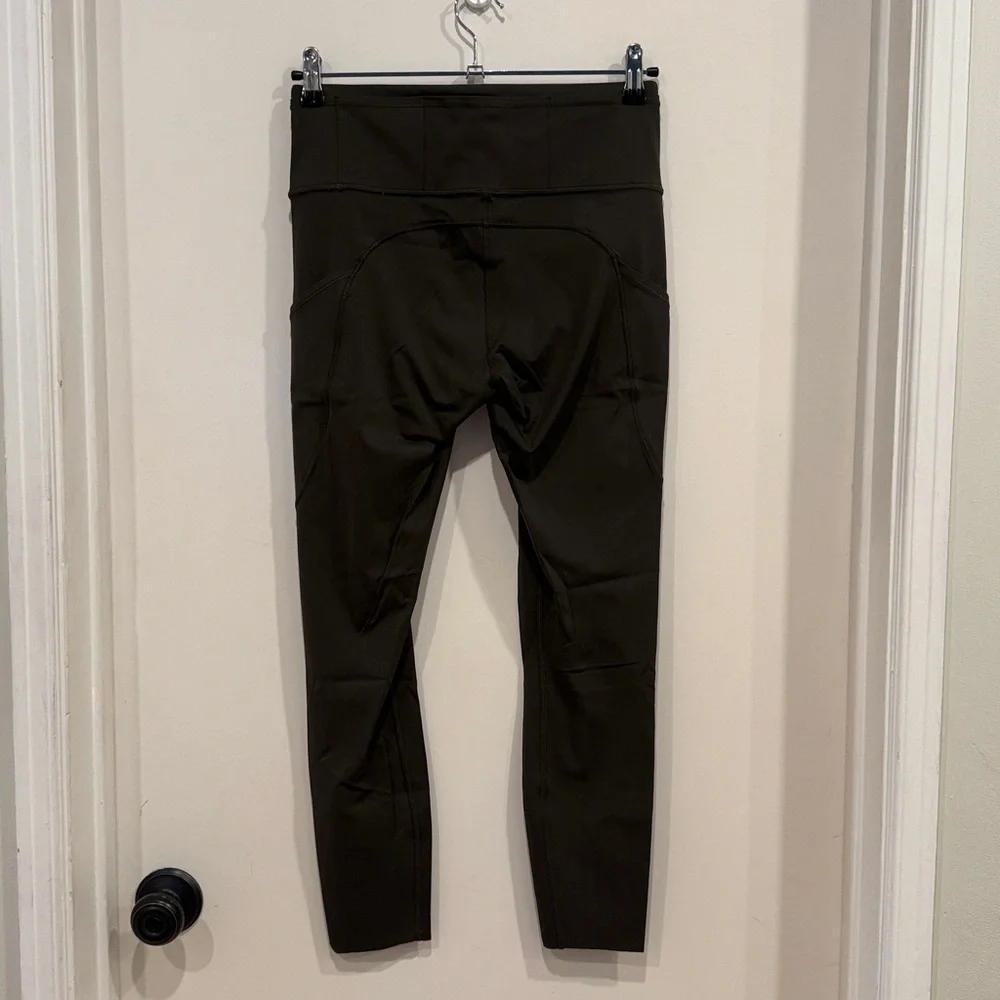 LULULEMON 7 Pocket Leggings in Olive Green sz 8 EUC - Picture 3 of 9
